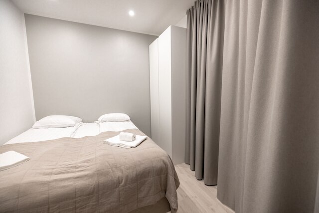 2ndhomes モダン1BRホームw/サウナ&バルコニー