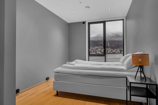 トータルアパートメンツ・ヴェルヴェト・フラムH