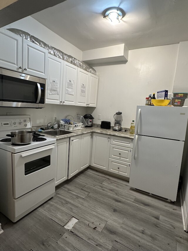 トロント ファーニッシュド ルームズ