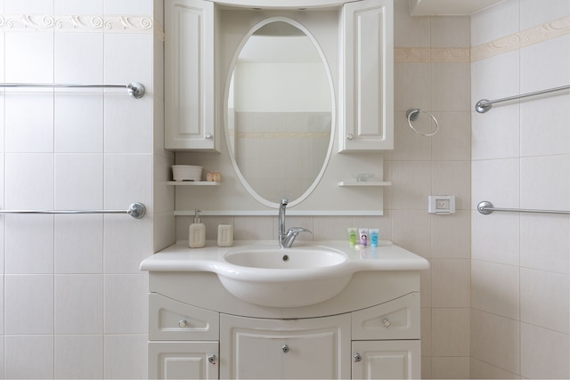 ブライト パール フォー エクスプローリング テル-アビブ