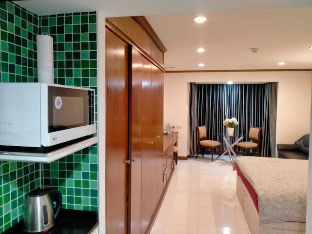 オムニ タワー スクンビット ナナ - ダイレクト