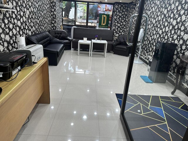 オムニ タワー スクンビット ナナ - ダイレクト