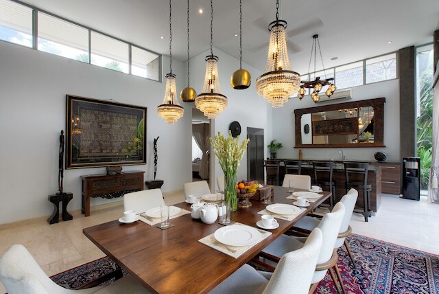 ヴィラデフシンバアットセミニャクアラマニス