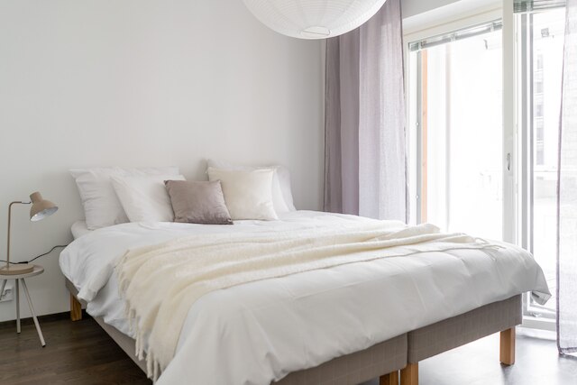 大きな日当たりの良いテラス付きのスタイリッシュなアパート