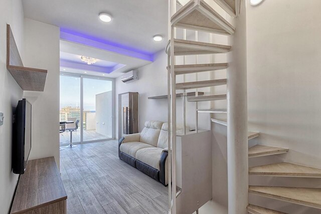 シーフロント ペントハウス トリプレックス - ルーフ テラス & ホット タブ