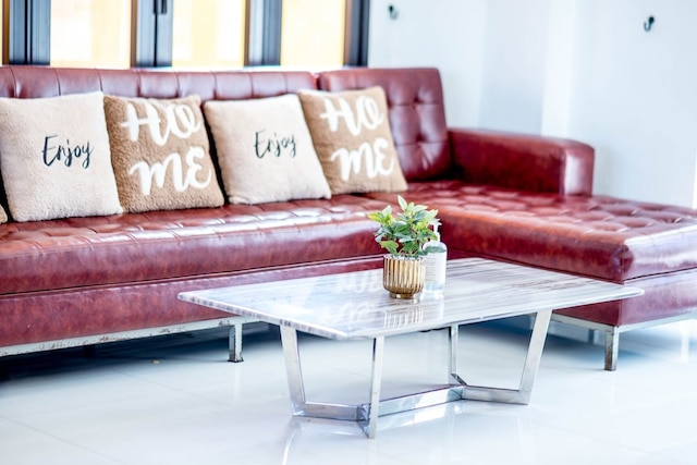 エクスキジットプールビラB