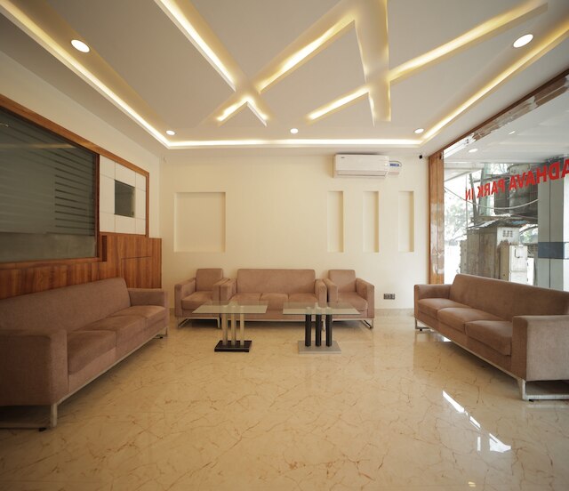 アドハヴァ・パーク・イン