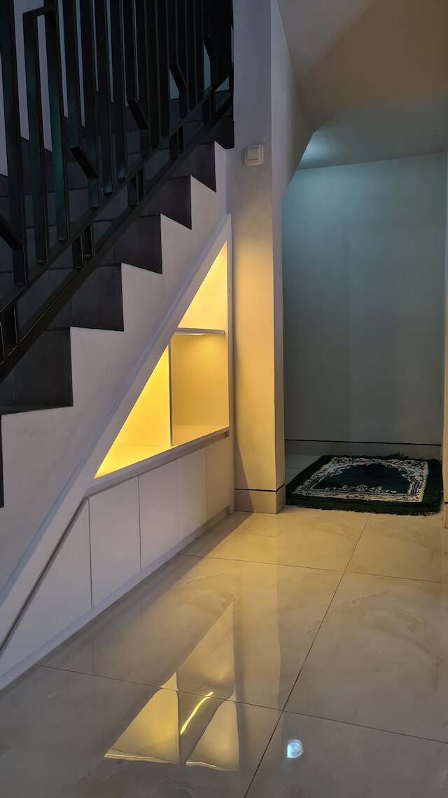 オエマワィサタリンギンサリ