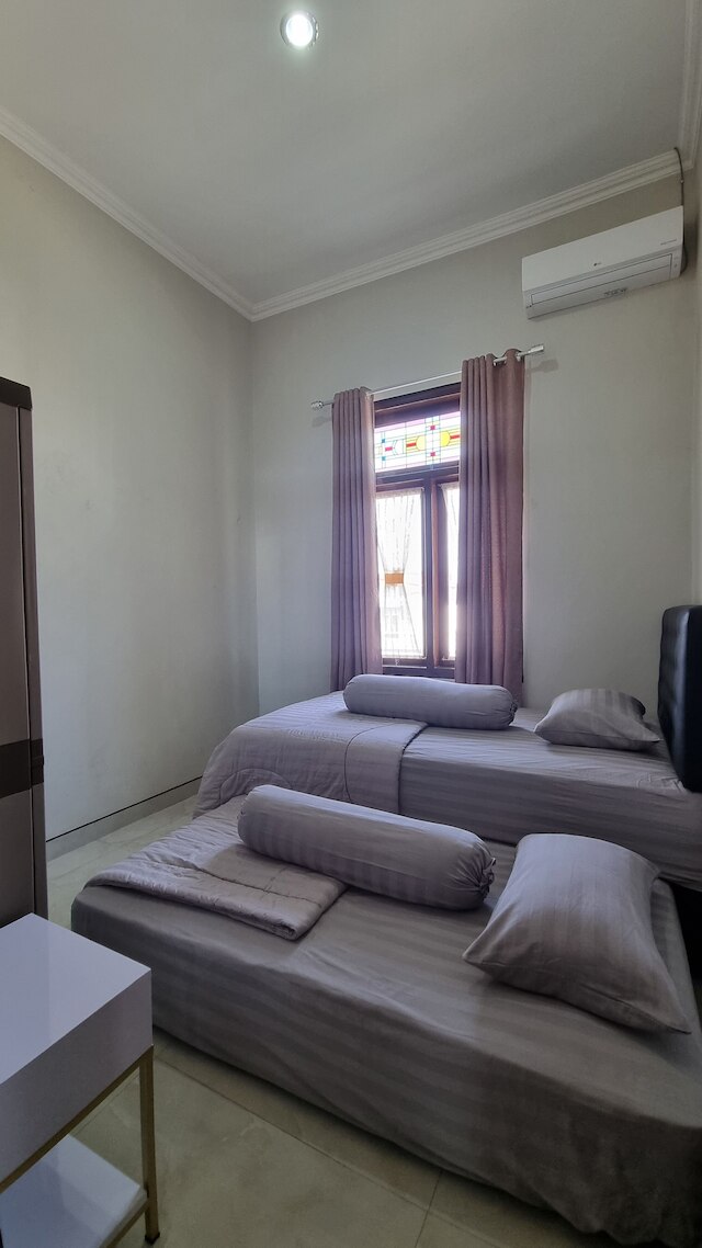 オエマワィサタリンギンサリ