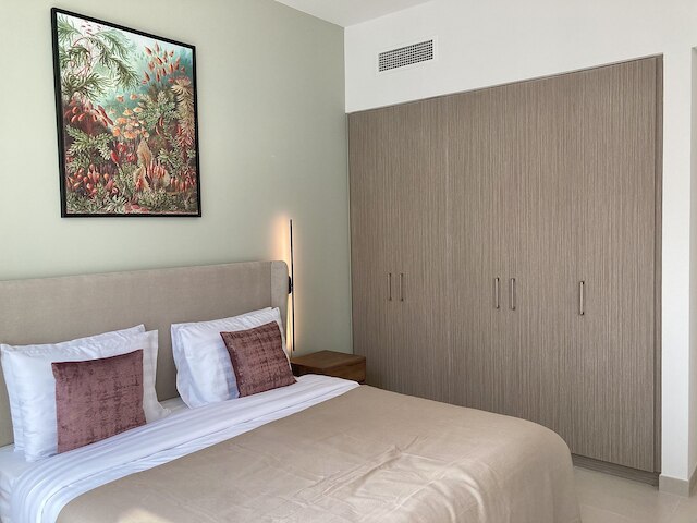 スーパーホスト - スタイリッシュ アパートメント フェイシング クリーク ハーバー