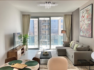 スーパーホスト - スタイリッシュ アパートメント フェイシング クリーク ハーバー