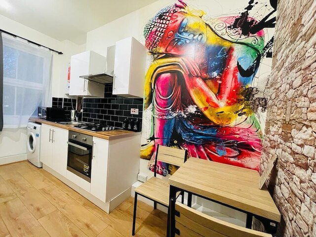 ジャグジーホットタブ＆サウナ付のロンドンラグジュアリーアパートメント