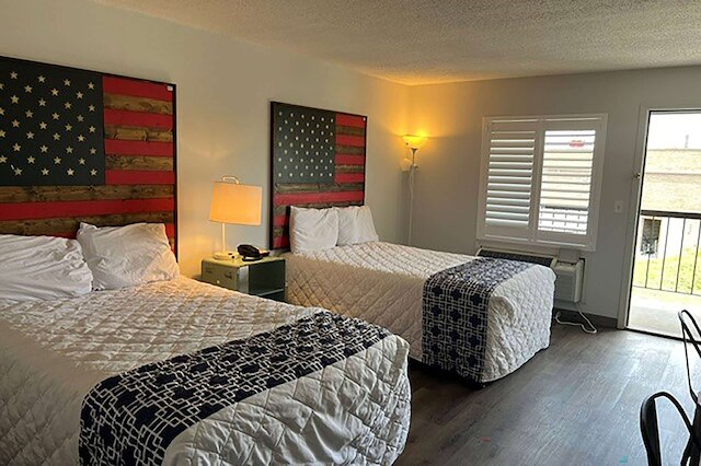 スーパー 8 バイ ウィンダム デールビル/フォート ノヴォセル