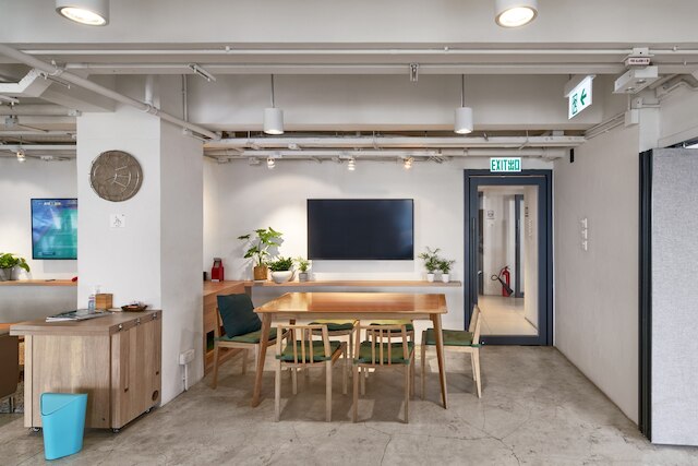 Weave Studios - Prince Edward