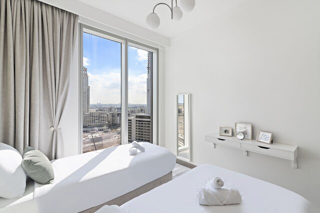 WelHome - クリークハーバーのスタイリッシュなコンドミニアムと都市景観の眺め