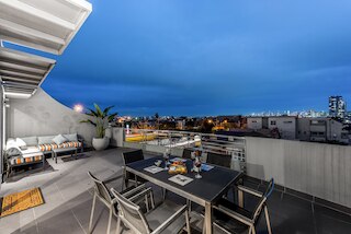 ステイセントラル - ムーニーポンズペントハウス