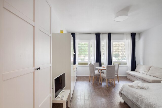 ワンダフルイタリーによるラルゴモリーナスタジオI