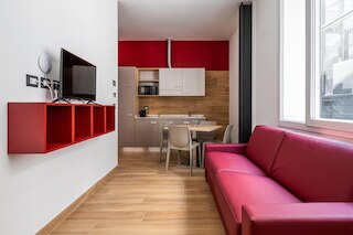 ジョルジ ホームズ バイ ワンダフル イタリア - コラッロ