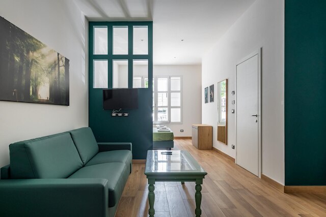 ワンダフルイタリーバイジョージーホームズ - ヴェルデボスコ