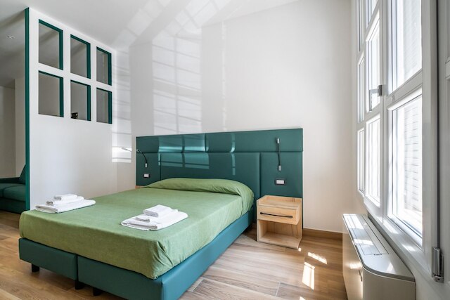 ワンダフルイタリーバイジョージーホームズ - ヴェルデボスコ