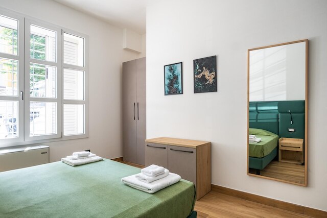 ワンダフルイタリーバイジョージーホームズ - ヴェルデボスコ