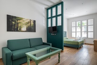 ワンダフルイタリーバイジョージーホームズ - ヴェルデボスコ