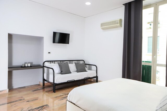 モダン アパートメント アット ピアッツァ デル ジェズ by Wonderful Italy