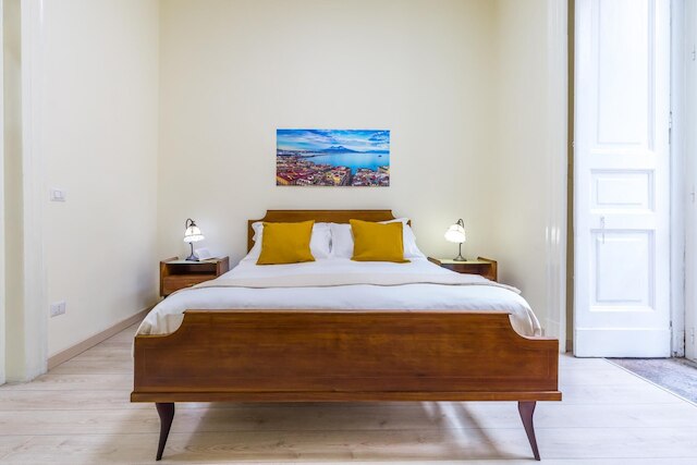 ワンダフルイタリーによるピアツァ・デル・ジェスから数歩