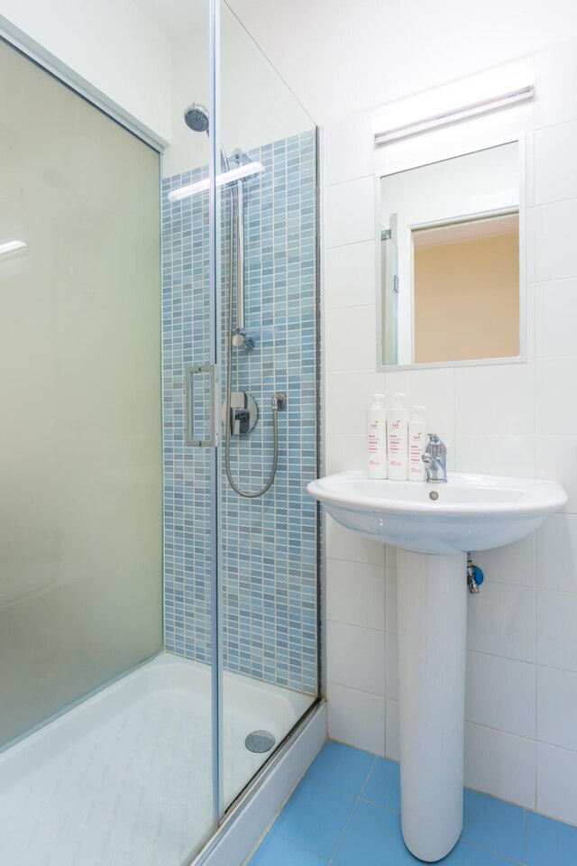 ワンダフルイタリーによるピアツァ・デル・ジェスから数歩