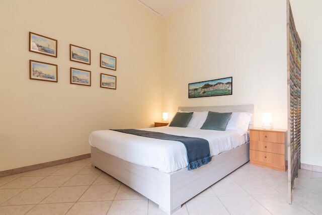 ヴィーコ フィコ ネル セントロ ディ ナポリ