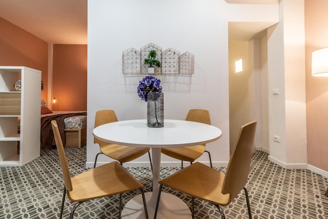 サン カルロ 12 - ディモーラ ディ シャルム