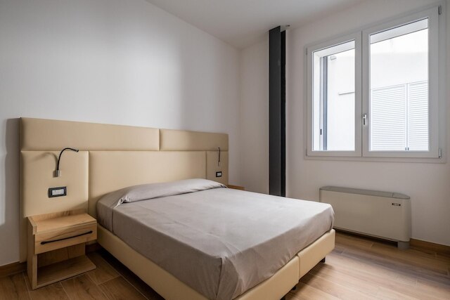 ジョルジ ホームズ - サッビア CAV