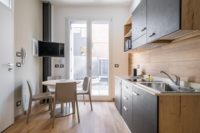 ジョルジ ホームズ - サッビア CAV