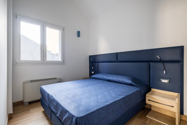 ジョルジ ホームズ バイ ワンダフル イタリー - チエロ