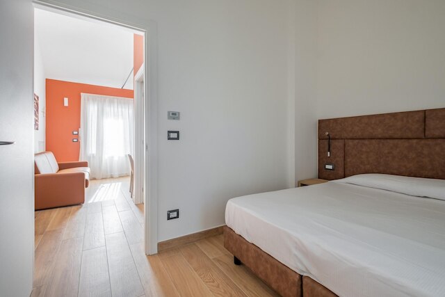 ジョルジ ホームズ - ラメ CAV