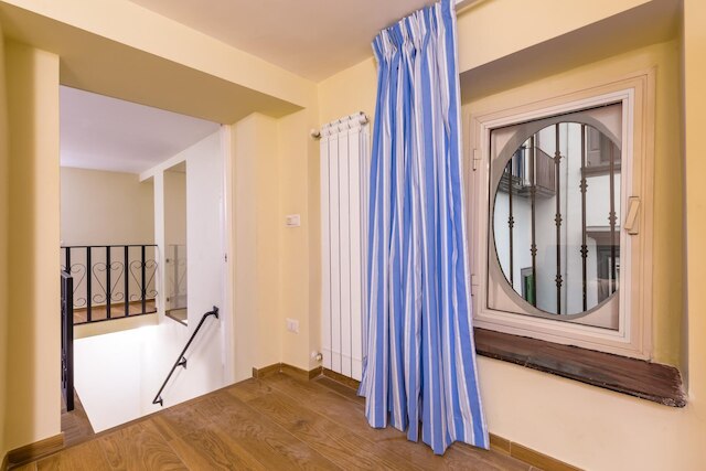 アパートメント イン ザ ハート オブ ナイトライフ by ワンダフル イタリー