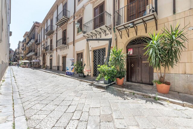 オリヴェラ・アパートメント・アル・テアトロ・マッシモ・バイ・ワンダフル・イタリー