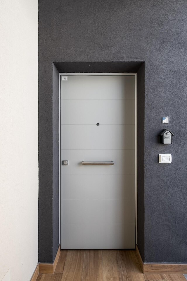 ジョルジ ホームズ - クアルツォ CAV