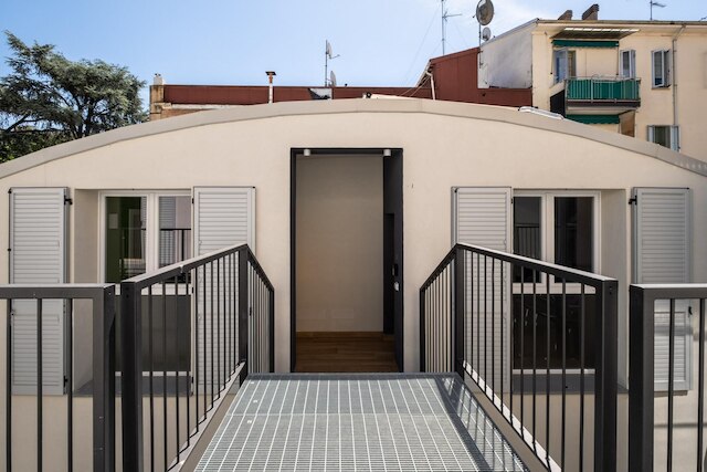 ジョルジ ホームズ - クアルツォ CAV