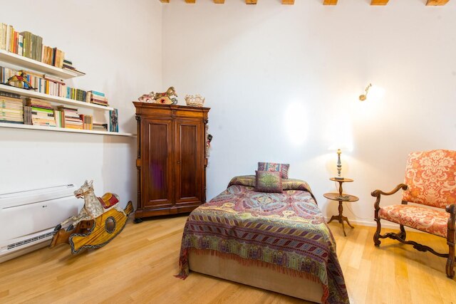 チャーミング  アパートメント イン ザ シティ センター