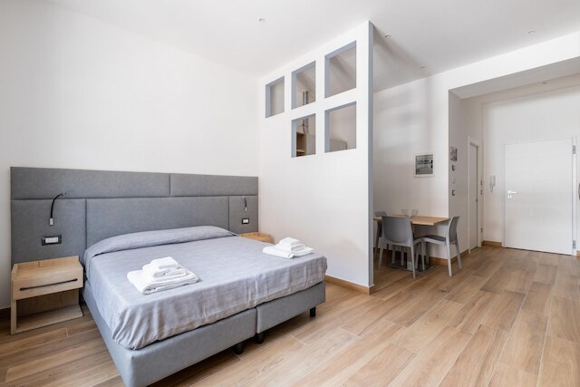 ジョルジ ホームズ バイ ワンダフル イタリー - ズッカ