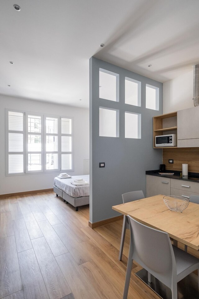 ジョルジ ホームズ バイ ワンダフル イタリー - ズッカ