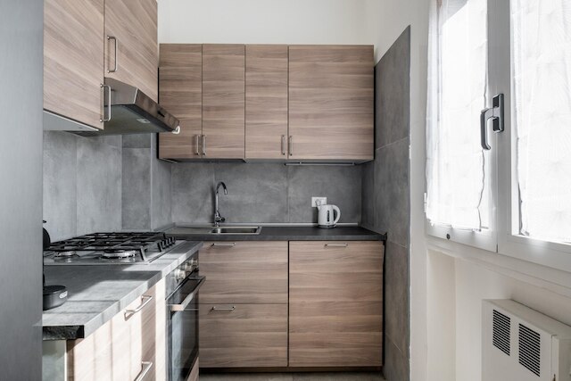 A・ポッキ・パッシ・ダラ・チッタ・ウニヴェルシタリア・バイ・ワンダフル・イタリー