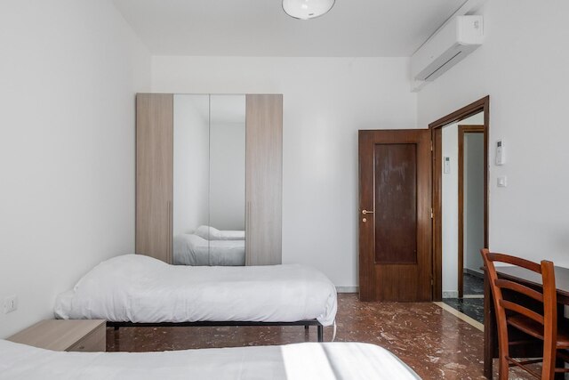 A・ポッキ・パッシ・ダラ・チッタ・ウニヴェルシタリア・バイ・ワンダフル・イタリー