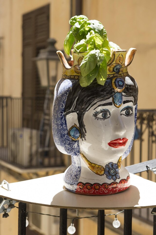 モリ・ディ・シチリア・バイ・ワンダフルイタリー・カーサ・ロザリア