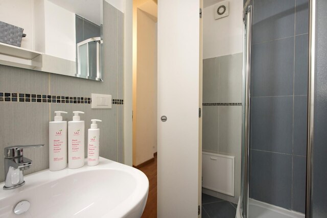 モリ・ディ・シチリア・バイ・ワンダフルイタリー・カーサ・ロザリア