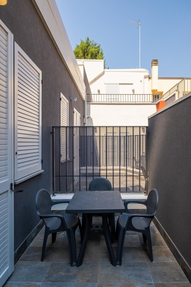 ジョルジ・ホームズ・バイ・ワンダフル・イタリー・チェドロ