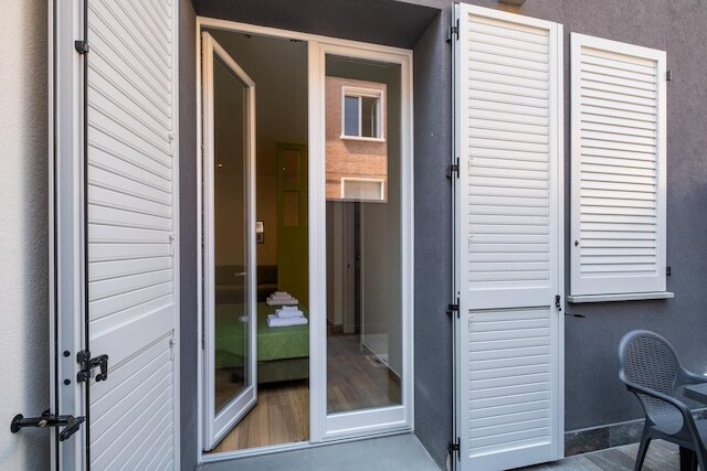 ジョルジ・ホームズ・バイ・ワンダフル・イタリー・チェドロ