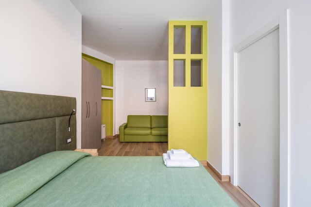 ジョルジ・ホームズ・バイ・ワンダフル・イタリー・チェドロ