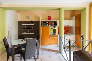 マサレンティ31 モダン デュプレックス バイ ワンダフル イタリー